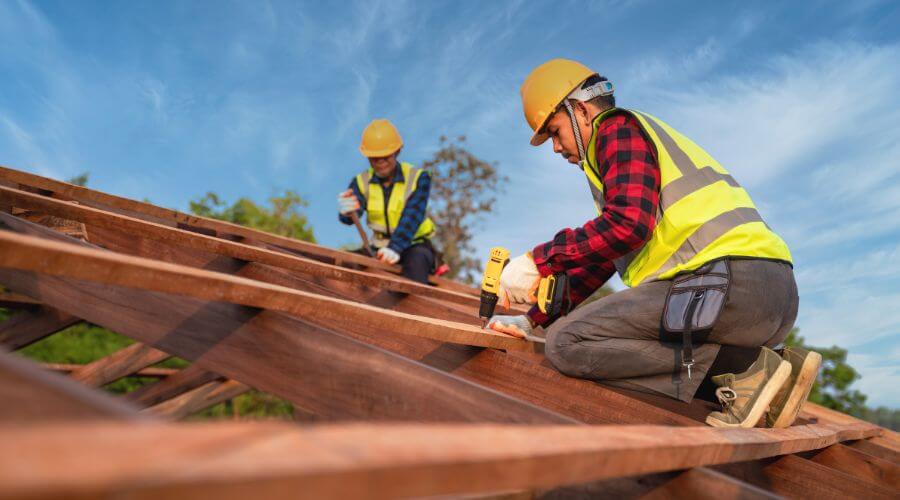 Professional Flat Roofing Installation services in Le Mars, IA